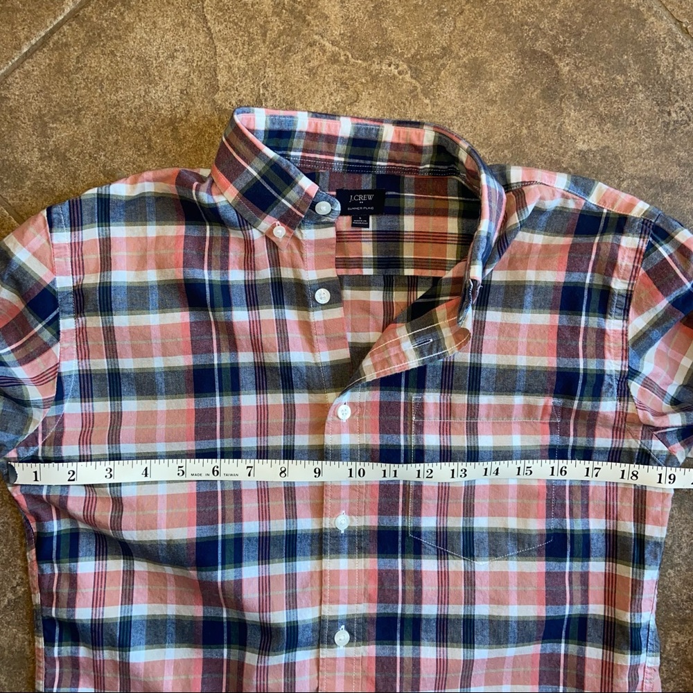 LIKE NEW - J.Crew Plaid Button Up Shirt - Picture 4 of 10